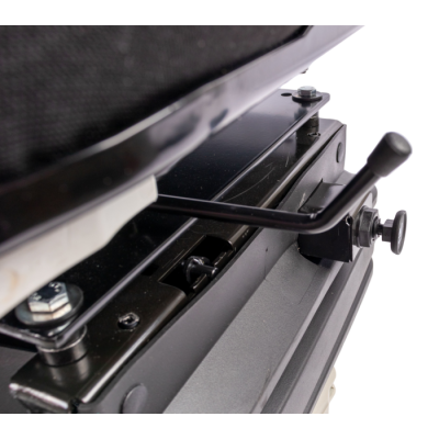 Activo PLUS Tractor Seat with Air Suspension | Detra AMA